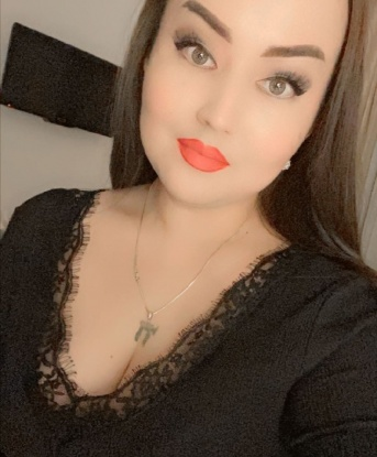 Я креативная, нежная и опытная индивидуалка из Москвы, всегда готовая исполнить все твои желания.
Со мной ты получишь не только физическое удовлетворение, но и море эмоций и нежности. Мои услуги настолько разнообразны, что ты обязательно найдешь то, что именно тебе нужно. Я умею создавать атмосферу, которая заставит тебя расслабиться и погрузиться в мир настоящего блаженства.
Мои возможности ограничены только твоей фантазией. Я знаю, как подарить тебе ощущение небесного наслаждения и полного расслабления. Вместе мы сможем испытать множество сексуальных фантазий и тайных желаний.
Мои фото говорят сами за себя – я соблазнительная и привлекательная индивидуалка, которая обладает безупречной внешностью и грацией. Со мной ты ощутишь настоящую страсть и сексуальность.
Не верь на слово, почитай отзывы моих довольных клиентов. Уверена, что они подтвердят мою непревзойденность и талант. Открой новую грань наслаждения – приходи в Москву и в мою гостеприимную обитель. Я уверена, что ты не пожалеешь о своем выборе. Жду тебя! 💋 2025, 30 лет